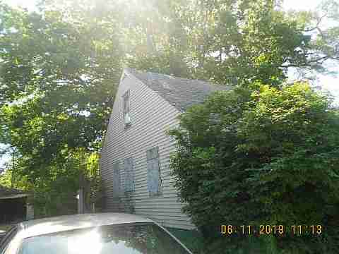 19310 St Aubin (7)_m.jpg